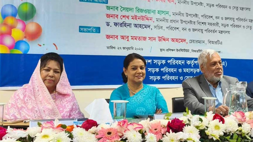 বিআরটিসির সব বাস থেকে কালো ধোঁয়া বের হয়: পরিবেশ উপদেষ্টা